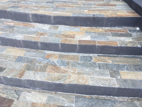 Плитка из Златолита Уральского для лестницы купить в Нытве