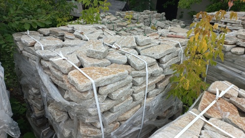 Гранитный плитняк галтованный для парковки купить в Нытве