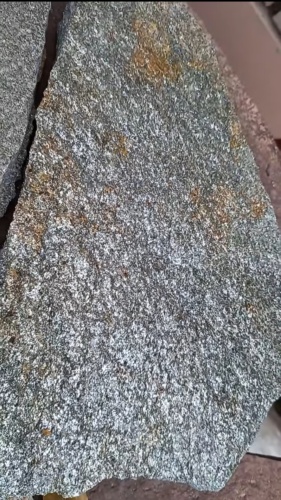 Плитняк златолит серебристый для цоколя, отмостки купить в Нытве